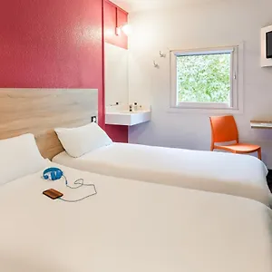 Hotel F1 