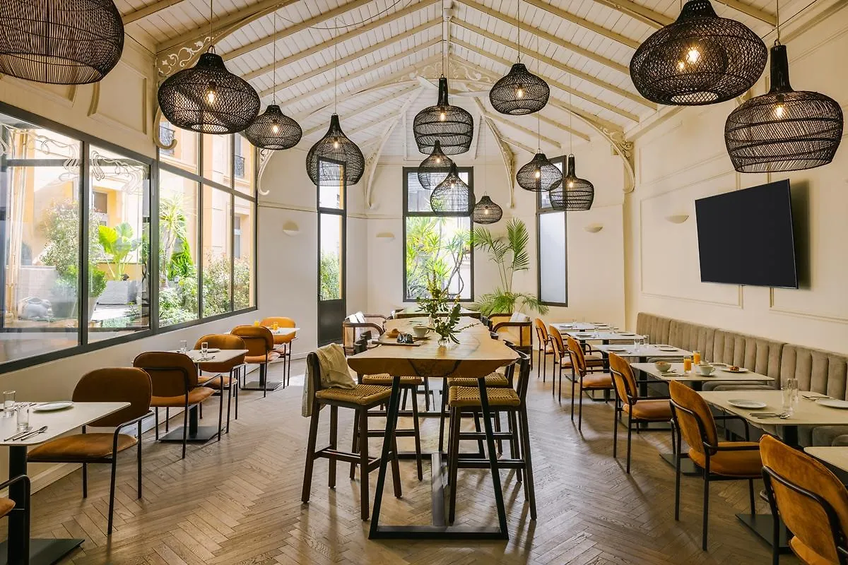 Hotel Colette Cannes Centre 4*,  France